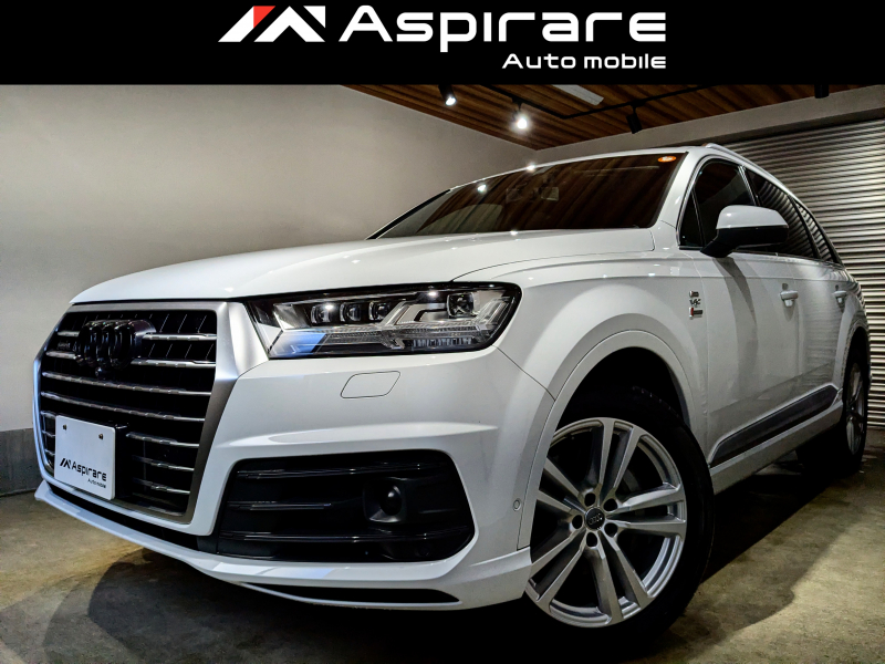 アウディ Q7 3．0TFSI　クワトロ　アダプティブエアサスペンション仕様　SラインPKG　7シーターPKG　パノラマサンルーフ　20インチアルミホイール　マトリクスLED