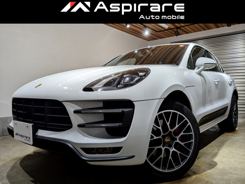 ポルシェ マカン ターボ　レッドレザー　20インチRSデザインホイル　ポルシェエントリードライブシステム　カーボンインテリア　カーボンサイドブレード　アクティブクルーズコントロール