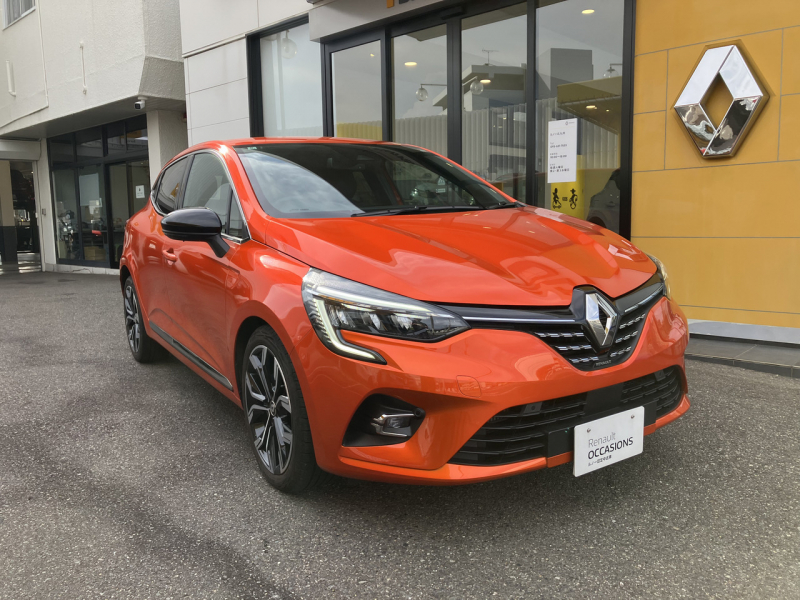 ルノー ルーテシア インテンス　プラス　認定中古車　当店デモカー　革シート
