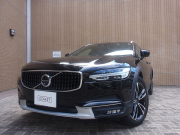 V90