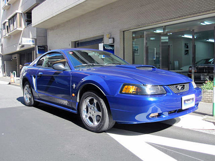 フォード MUSTANG GT メタリックブルー ライトニングブルーメタリック、最高だよね！ : r/Mustang