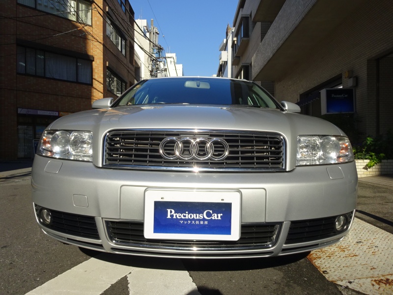 アウディ純正　1/43 RS4アバント　B7型　グレー Audi RS4 B7 Limousine 2005 Silver 1:43 Minichamps Dealer