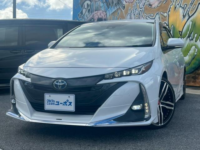 トヨタ プリウスPHV A　純正11インチナビ（Bluetooth／フルセグ）バックモニター　クルーズコントロール　ステアリングヒーター　LRシートヒーター　クリアランスソナー　オートマチックハイビーム　BSM　ETC