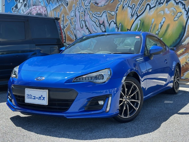 スバル BRZ S　OP5年保証対象車両　純正SDナビ（CD／DVD／Bluetooth／フルセグ）バックモニター　クルーズコントロール　シートヒーター　LEDヘッドライト　6速MT　ETC