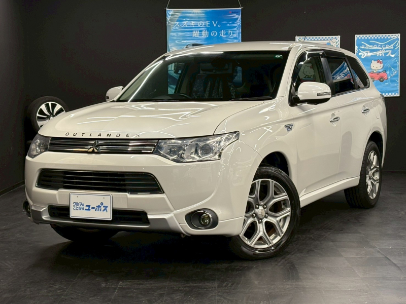 三菱 アウトランダー PHEV G　ナビPKG　県内買取直販車両！　パワーバックドア　ハーフレザーシート　ETC　ドラレコ　スペアキー　後席モニター