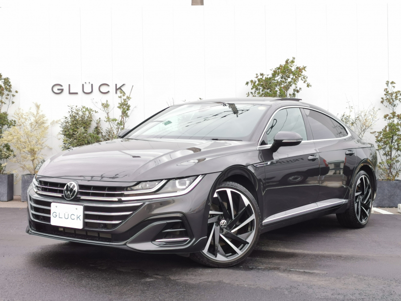 フォルクスワーゲン アルテオン TSI 4モーション Rライン アドバンス　ワンオーナー パノラマS/R ACC DYNAUDIO LEDライト 禁煙 ナパレザーシート HUD マットブラック20インチAW レーンキープ リアビュー DiscoverPro R-Lineエクステリア シートマッサージ デジタルメーター フロントパワーシート