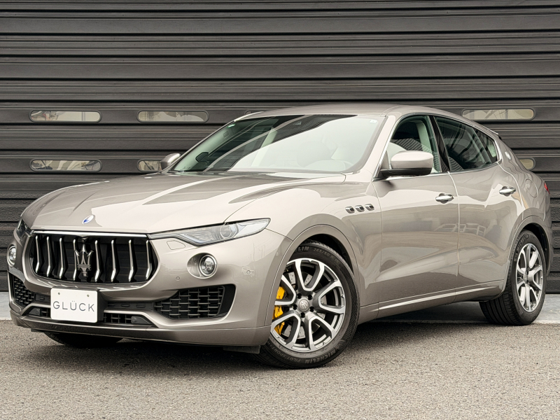 マセラティ レヴァンテ S 3.0L 4WD 左H 1オーナー 禁煙車 茶革 エアサス Bowers＆Wilkins ヒーター＆クーラー付フロント電動シート 360度カメラ パワーバックドア コーナーセンサー Bluetooth接続 TV ディスチャージ 純正19AW ACC イエローキャリパー