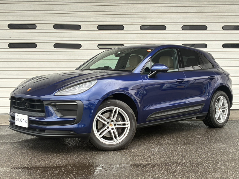 ポルシェ マカン PDK  4WD スポーツクロノPKG　パワーステアリングプラス　ポルシェクレスト　パノラマルーフ　ACC　ブラインドスポット　レーンキープ　プライバシーガラス　シートヒーター　パワーシート　ベージュ内装　ETC2.0