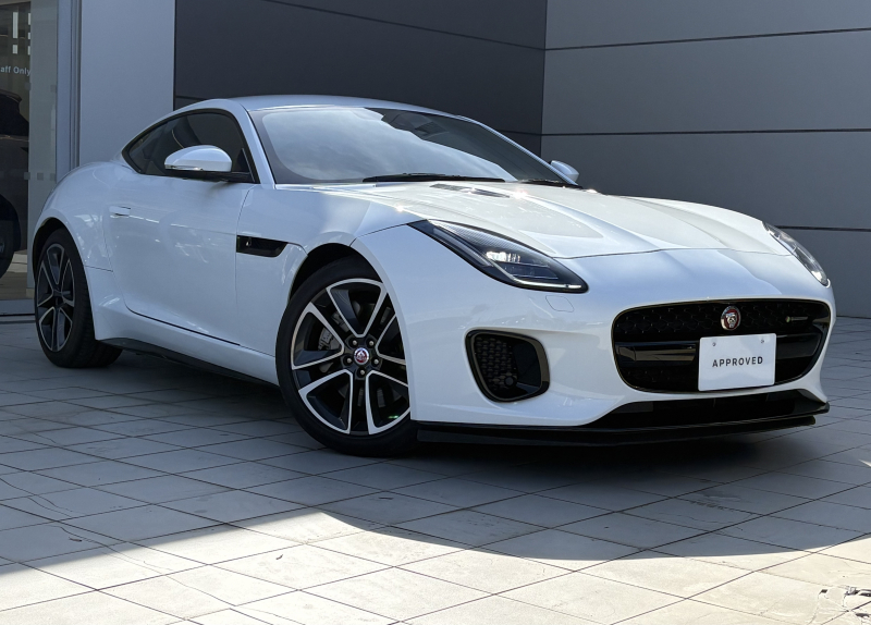 ジャガー Fタイプ Rダイナミック2.0L P300 19インチスタイル5058 5スプリットスポーク ブラックパック デジタルTVチューナー シートヒーター キーレスエントリー ディプロイアブルスポイラー アクティブエキゾースト MERIDIANサウンド 禁煙車 LEDヘッドライト リアコーナーセンサー Bluetooth 電動シート