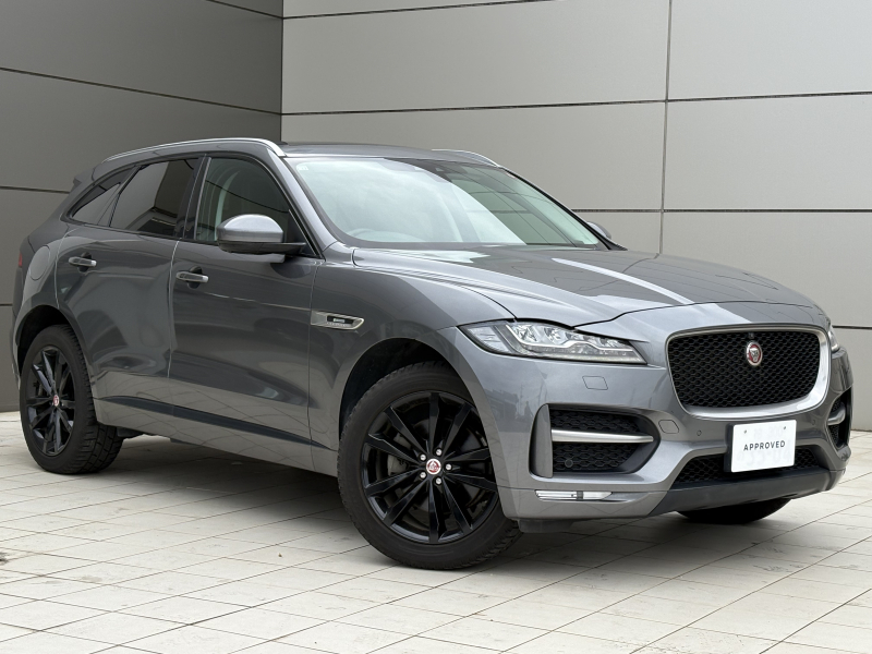 ジャガー F-PACE 35t Rスポーツ フロントシートヒータークルーズコントロール OP20インチアルミホイール スライディングパノラミックルーフ フロントヒーター付きジェット/ライトオイスターコンビシート