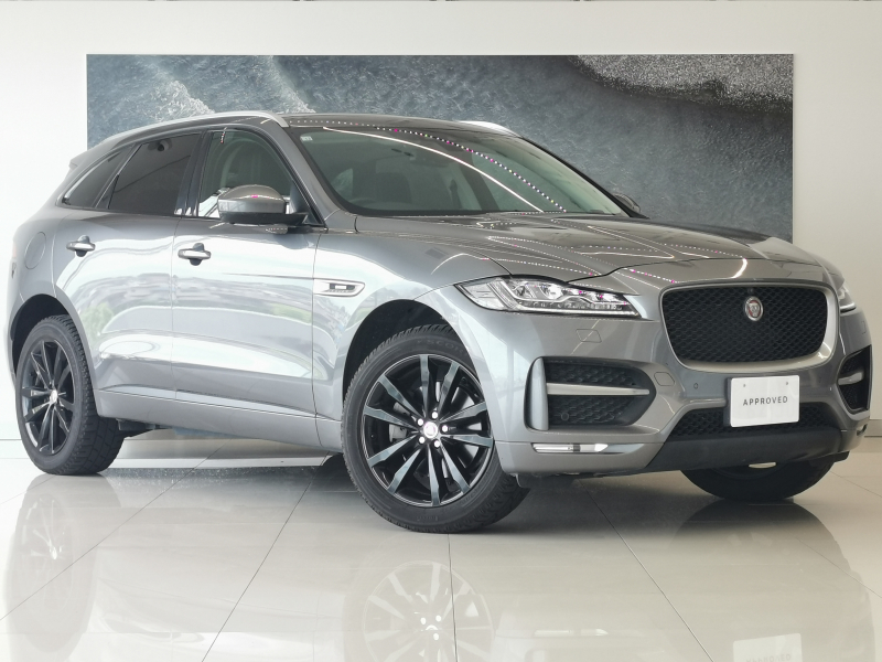 ジャガー F-PACE 35t Rスポーツ フロントシートヒータークルーズコントロール OP20インチアルミホイール スライディングパノラミックルーフ フロントヒーター付きジェット/ライトオイスターコンビシート