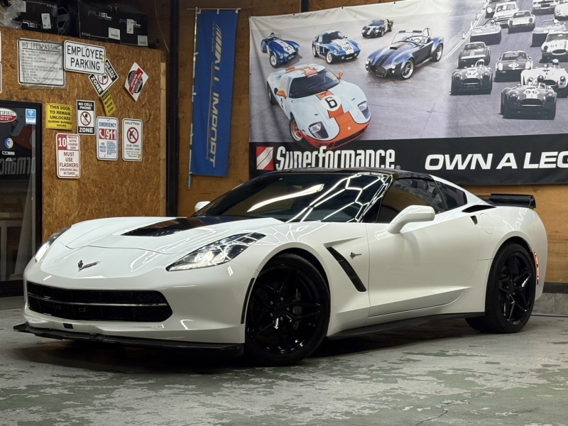 シボレー コルベット Z51　2LT　8速AT　グラストップルーフ　Borlaエキゾースト　MRRホイール　エアロ　