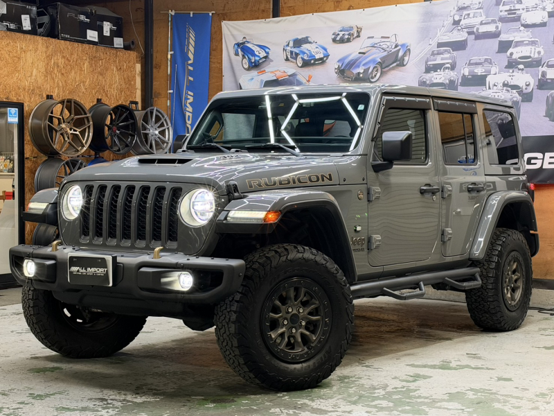 ジープ ラングラー アンリミテッド RUBICON 392  新並　6.4L　V8　17インチAW　FOX製ショック　可変マフラー　スティンググレー外装　カープレイ