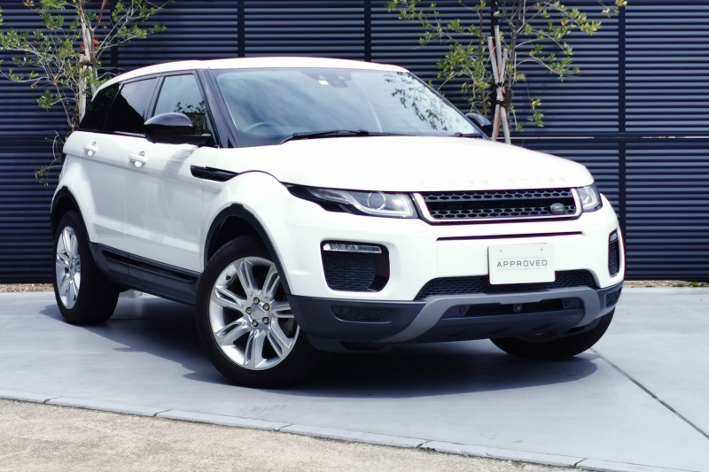 ランドローバー レンジローバー EVOQUE SE Plus 2.0L 4WD パノラミックルーフ 黒革/シートH 8way電動調整シート ハンズフリーパワーテールゲート デジタルテレビ MERIDIAN サラウンドカメラシステム デュアルゾーンクライメートコントロール