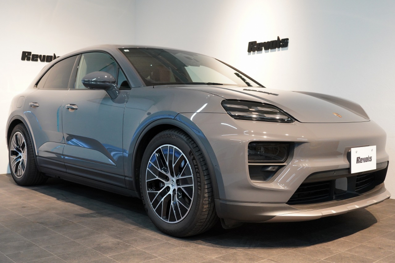 ポルシェ マカン Electric OP208 PASM付エアサス レザーパッケージ 20インチMacanSホイールパノラマルーフ スレートグレーネオ 禁煙車