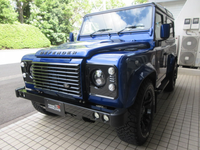 ランドローバー ディフェンダー 90SW 2.2Tdci XS URBAN TRUCK 本革 URBAN18AW ESTORIL BLUE Package 新品BFG18AW LEDヘッドライト LEDレンズKIT LEDバンパー Fアンダーガード ロワリングKIT RECARO本革シート プレミアムカーペット アルカンターラルーフライナー 他カスタム多数 並行輸入車 右ハンドル 記録簿付