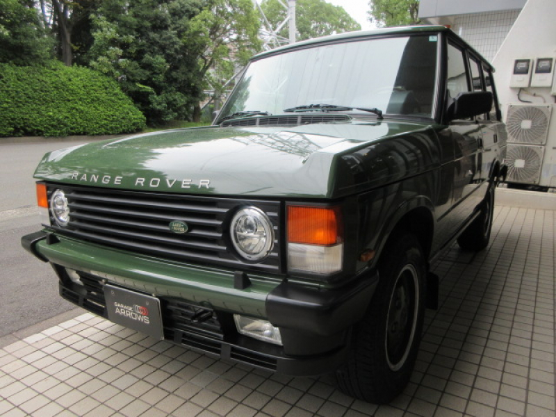 ランドローバー レンジローバー 4.0クラシック 本革 SR 社外ディスプレイオーディオ 同色AW SWB コイルサス ボディNewペイント 本革張替 LEDヘッドライト 社外ウッドステアリング  同色バンパー エンジンO/H 正規ディーラー車 右ハンドル 記録簿付
