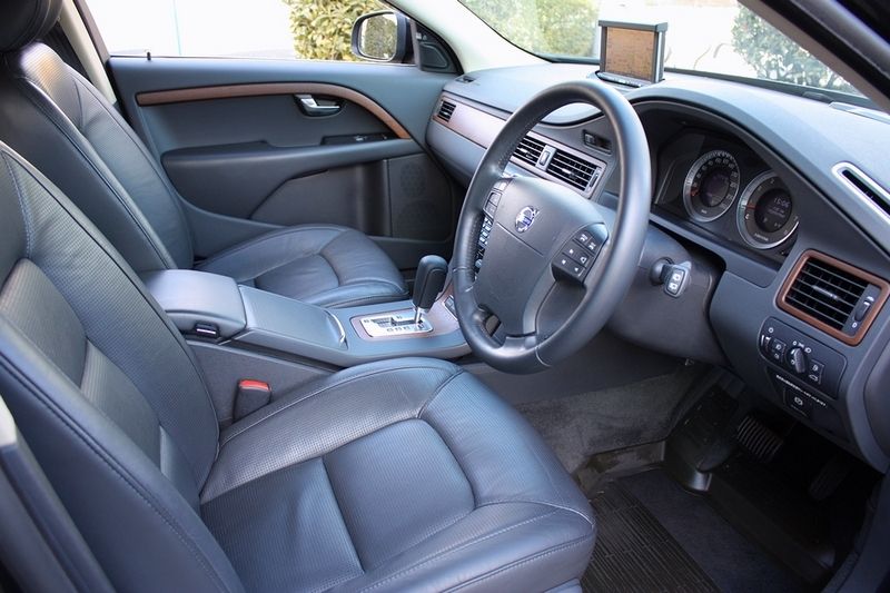 ボルボ　V70 V70 08-16y - LINE UP | ERST Tuner for the VOLVO