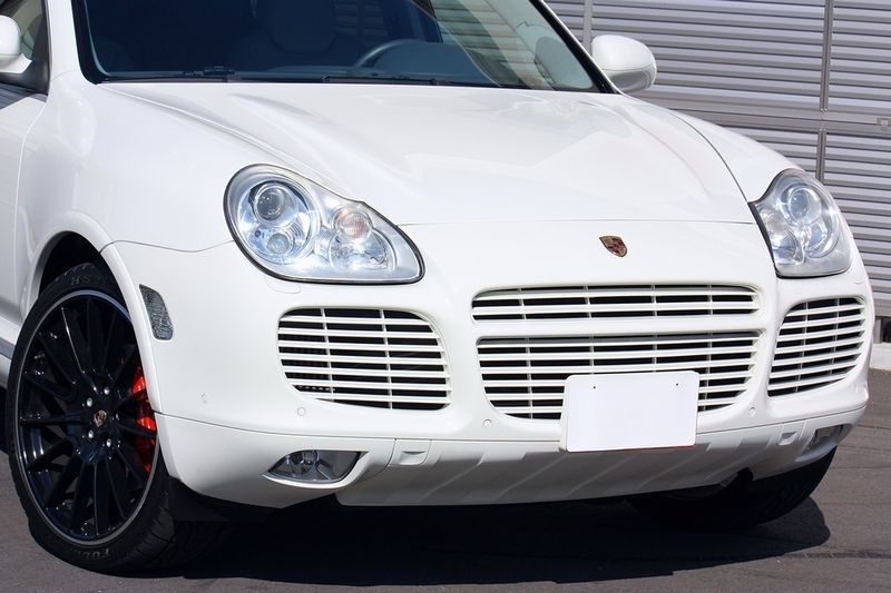 ポルシェ　カイエン ポルシェ カイエン ターボ 22インチ 正規ディーラー車 中古車