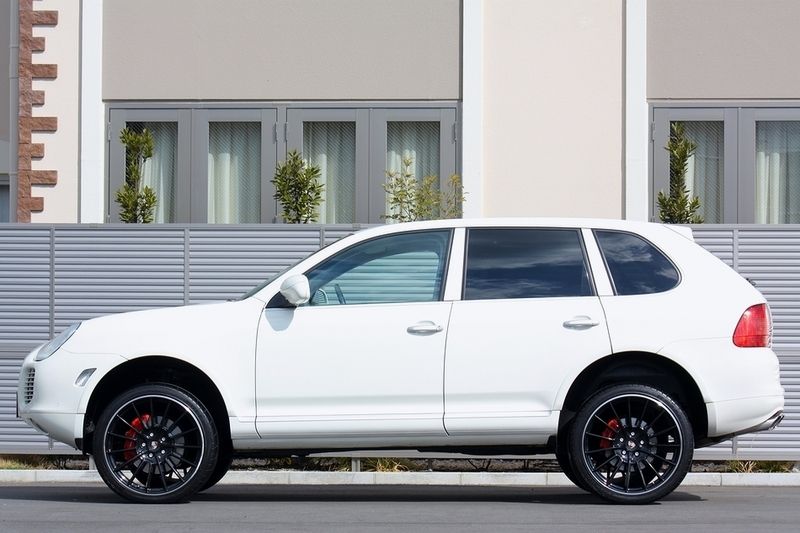 ポルシェ　カイエン ポルシェ カイエン ターボ 22インチ 正規ディーラー車 中古車