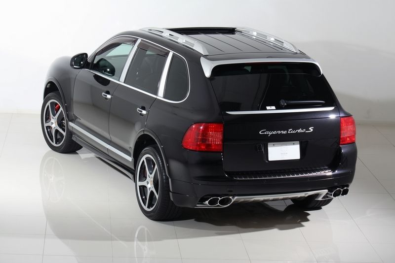 ポルシェ カイエン ターボS 521ps 30台限定 最強モデル 中古車 情報