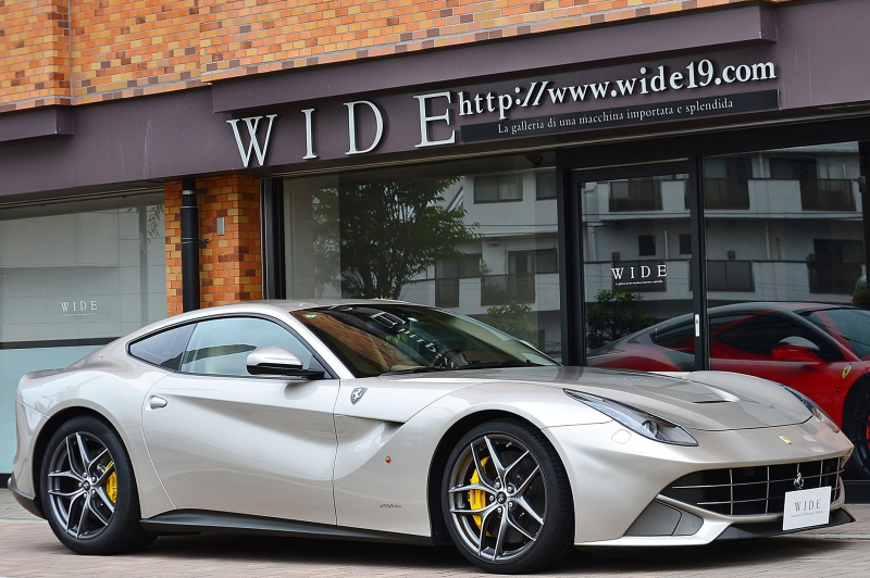フェラーリ F12ベルリネッタ 