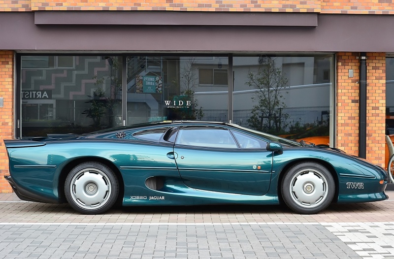中古車・新車情報 ジャガー XJ220 