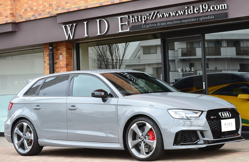 アウディ RS3 