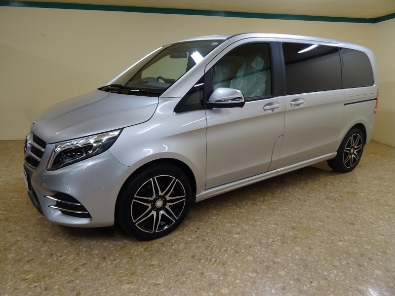 メルセデスベンツ Vクラス V220d スポーツ レザーPKG 中古車
