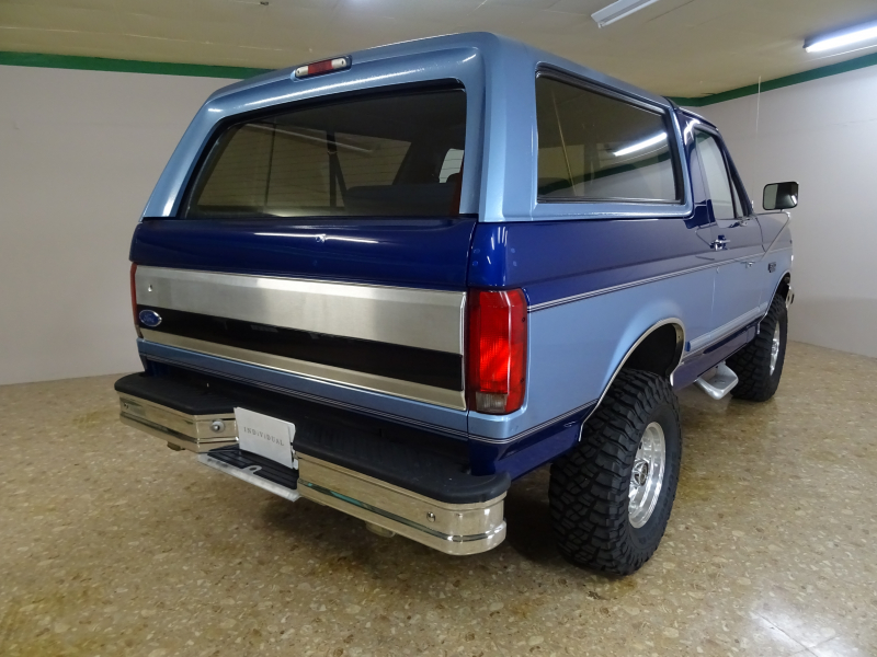 フォード ブロンコ XLT ディーラー車 中古車 情報 | INDIVIDUAL