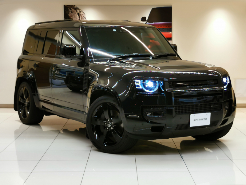 ランドローバー ディフェンダー 110 XダイナミックHSE 3.0L D300 AWD 1オーナー 黒革シート サンルーフ フロントシートヒーター＆クーラー MERIDIANサウンド 電子制御エアサスペンション ブラックエクステリアパック ヘッドアップディスプレイ