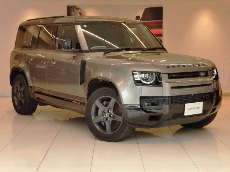 ランドローバー ディフェンダー 110 XダイナミックSE 3.0L D300 AWD 1オーナー 白灰シート フロントシートヒーター 電子制御エアサスペンション MERIDIANサウンド 20インチアルミホイール ブラックエクステリアパック インタラクティブドライバーディスプレイ