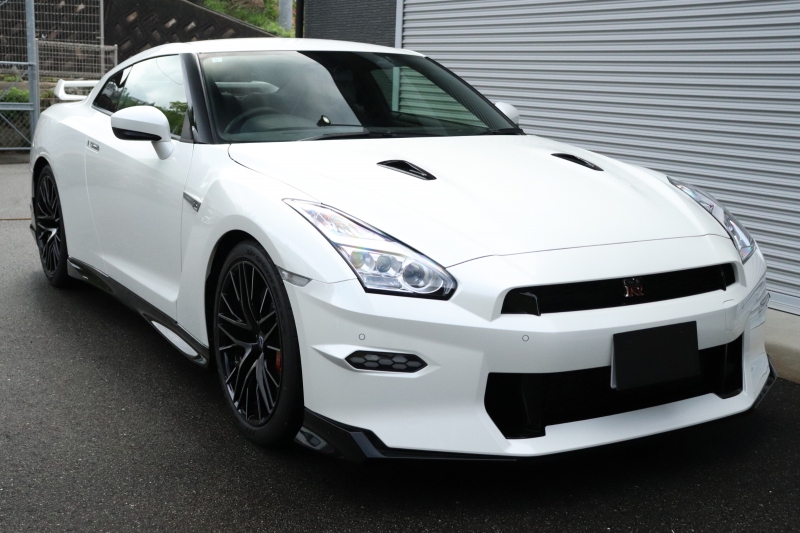 日産 GT-R プレミアムエディション