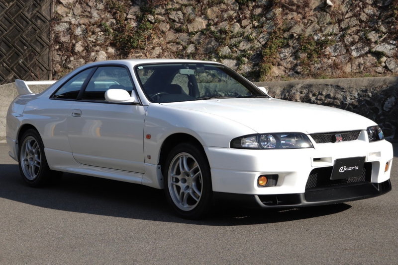 日産 スカイライン GT-R 2ドア2.6GT-R 4WD