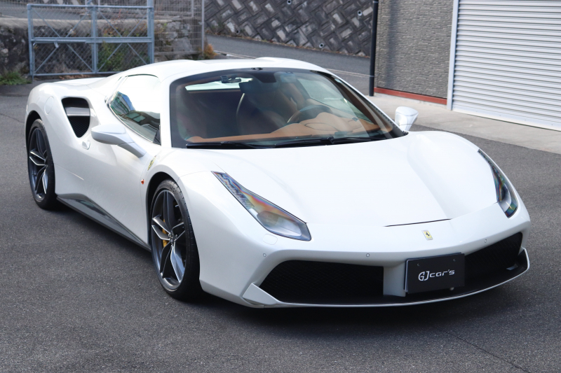 フェラーリ 488スパイダー F1DCT左ハンドル