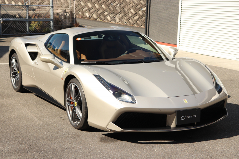 フェラーリ 488スパイダー F1DCT左ハンドル