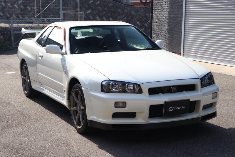 日産 スカイライン GT-R ベースグレード