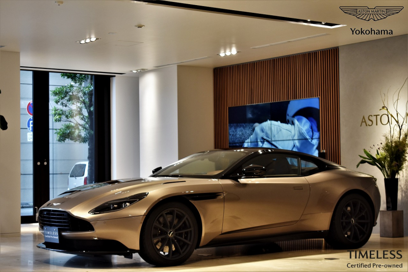 アストンマーティン DB11
