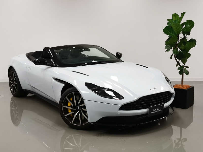 アストンマーティン DB11
