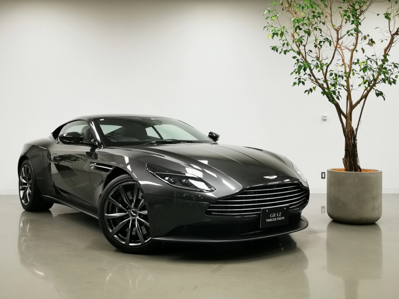 アストンマーティン DB11