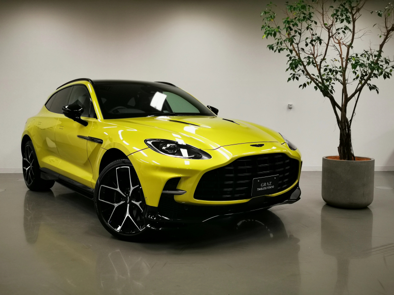 アストンマーティン DBX