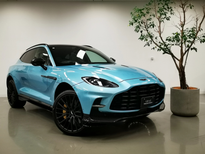 アストンマーティン DBX