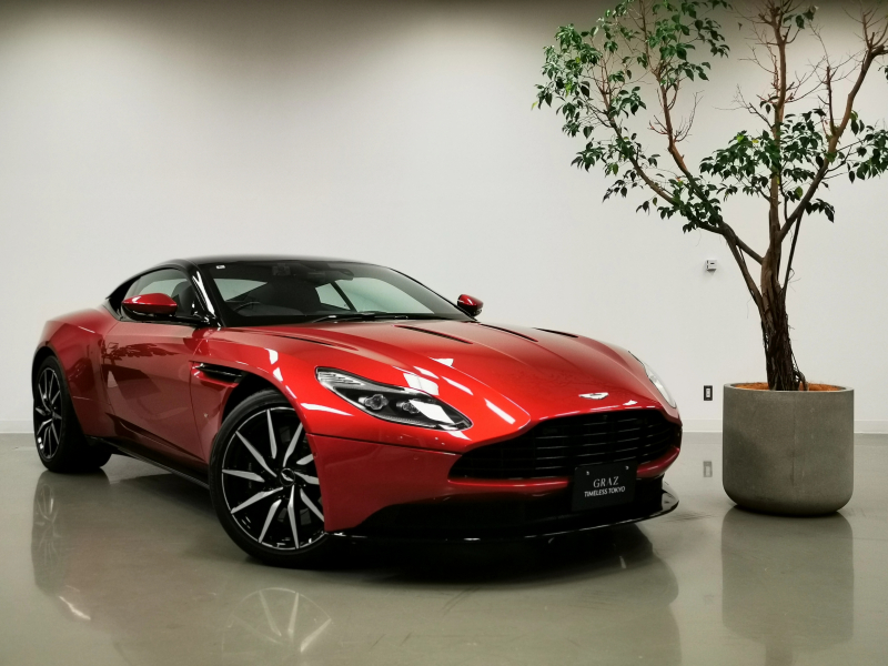 アストンマーティン DB11