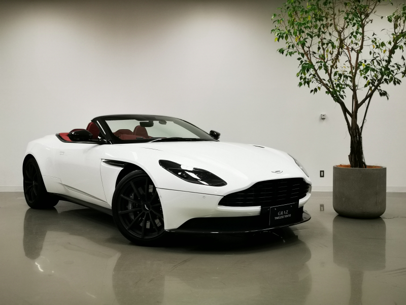 アストンマーティン DB11