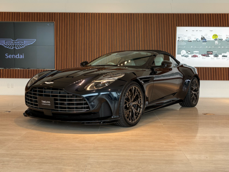 アストンマーティン DB12