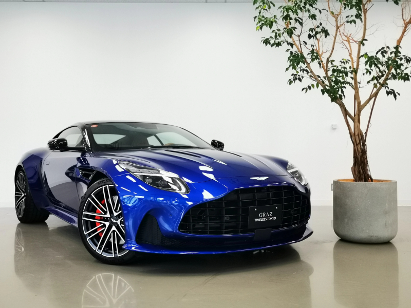 アストンマーティン DB12