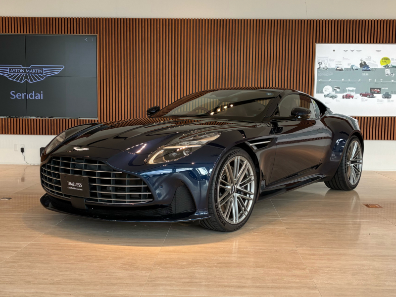 アストンマーティン DB12