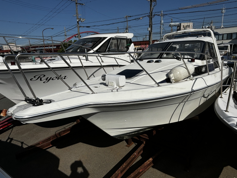 ヤマハ FR-26 マルチユースの入門艇、エンジンも4ストロークに換装済み、もろもろリフレッシュしています！