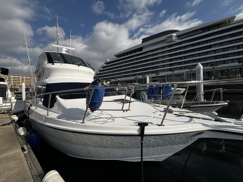 トヨタ ポーナム35 航海計器も一新！気持ちよくお使いいただける1艇です。