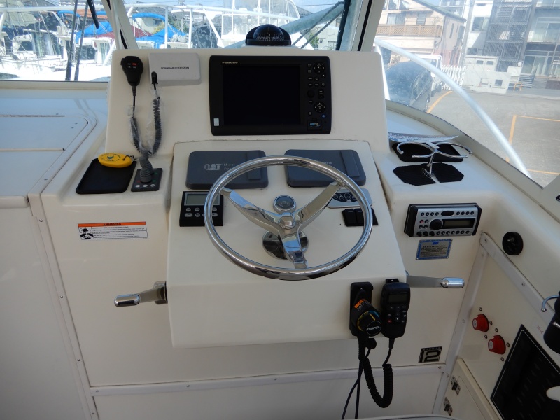 中古艇・新艇情報 アルべマーレ 330XF 